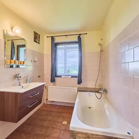 بيت للعطل Vyhlidka-5 By Interhome روكيتنسي ناد جيزيرو